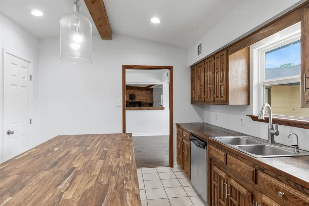 1203 Spring Street Grand Saline, TX 75140