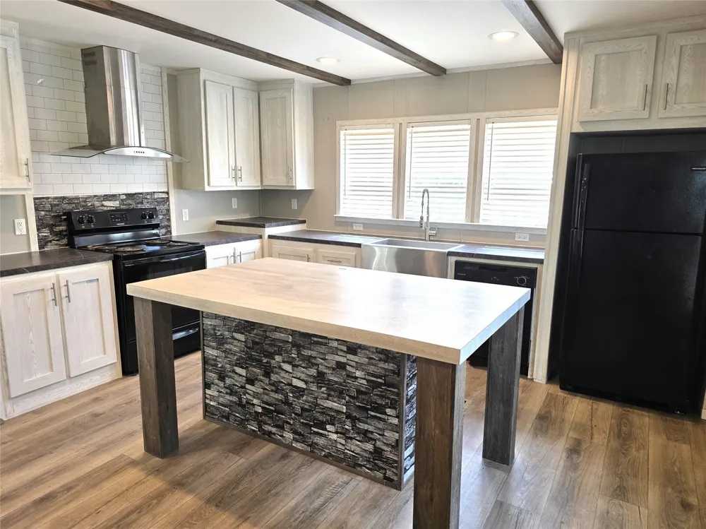 215 Buffalo Way Trinity, TX 75862