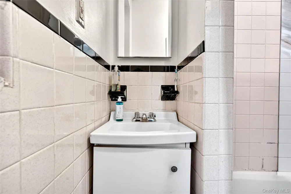 510 W 172nd Street #2 New York (Manhattan), NY 10032