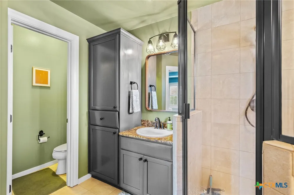 111 Fleetwood Drive Victoria, TX 77901