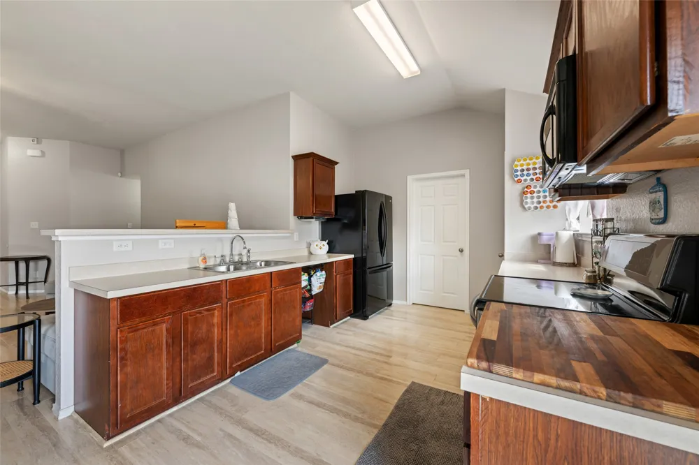 144 Calcite Lane Jarrell, TX 76537