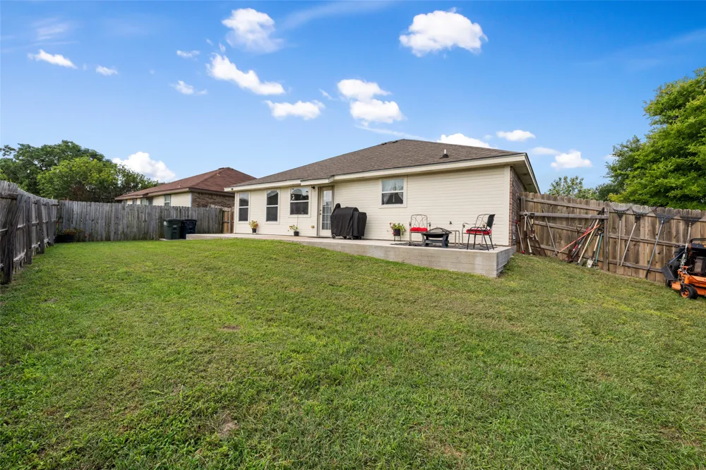 144 Calcite Lane Jarrell, TX 76537