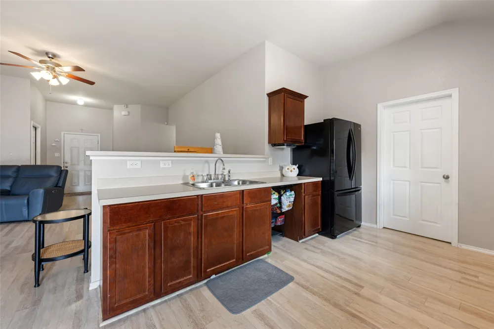 144 Calcite Lane Jarrell, TX 76537