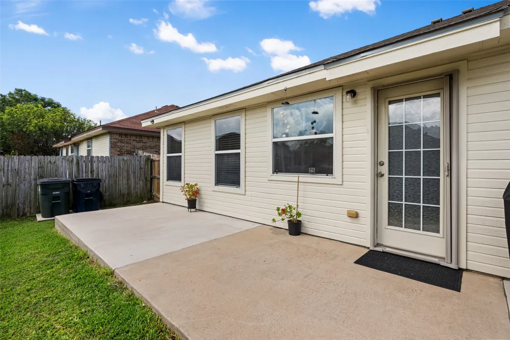 144 Calcite Lane Jarrell, TX 76537