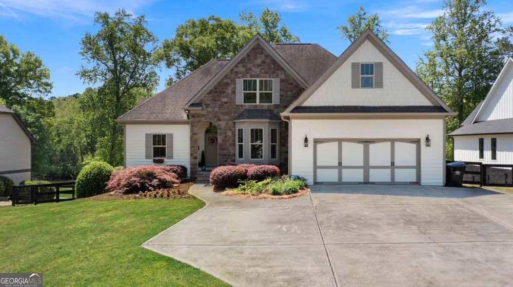25 Linda RD SW Euharlee, GA 30120