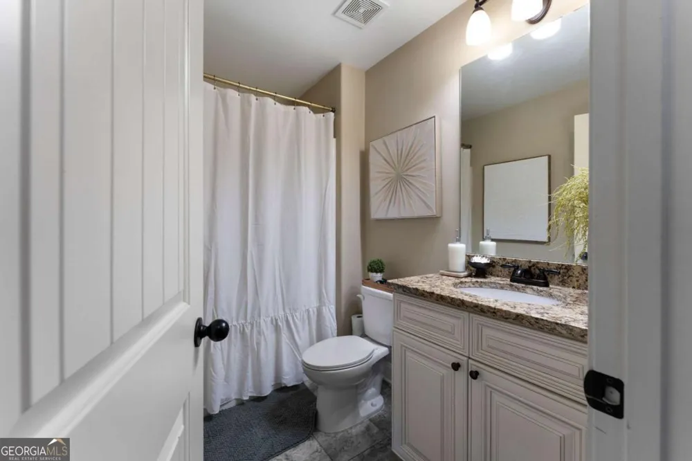 25 Linda RD SW Euharlee, GA 30120
