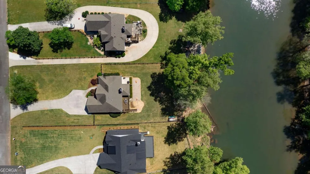 25 Linda RD SW Euharlee, GA 30120