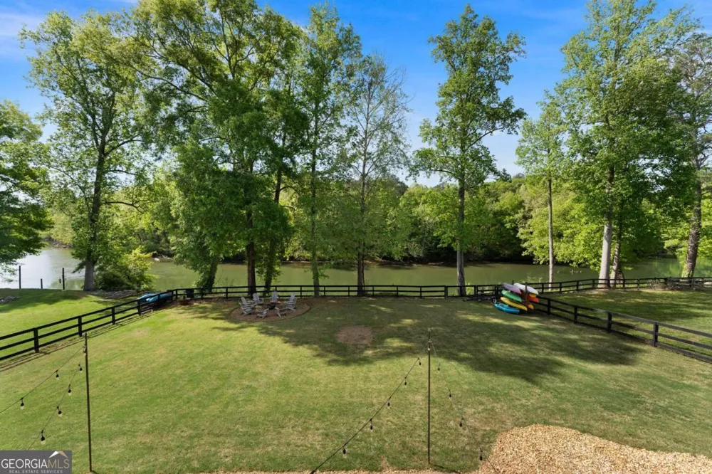 25 Linda RD SW Euharlee, GA 30120