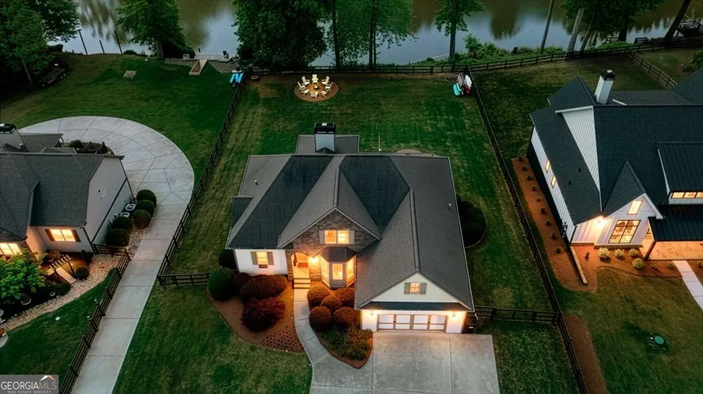 25 Linda RD SW Euharlee, GA 30120