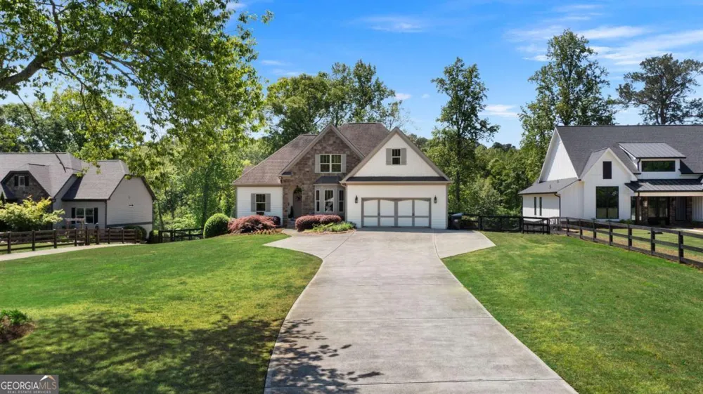 25 Linda RD SW Euharlee, GA 30120