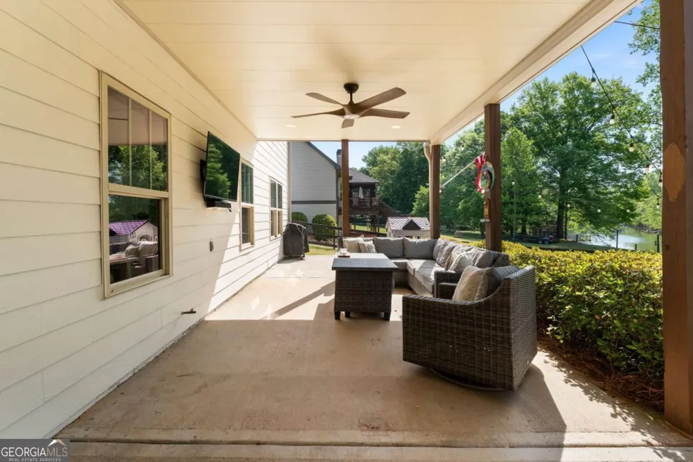 25 Linda RD SW Euharlee, GA 30120