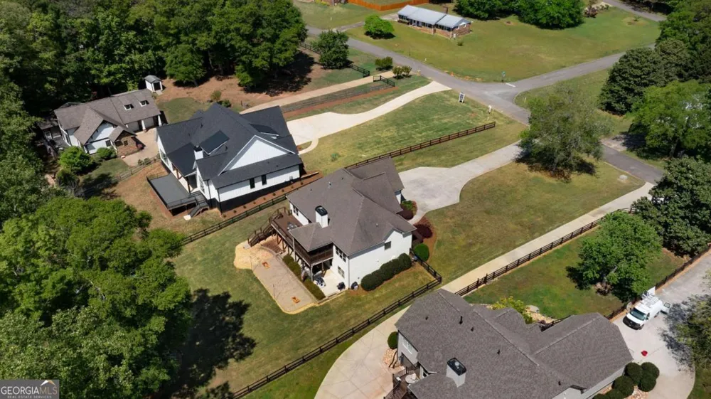 25 Linda RD SW Euharlee, GA 30120