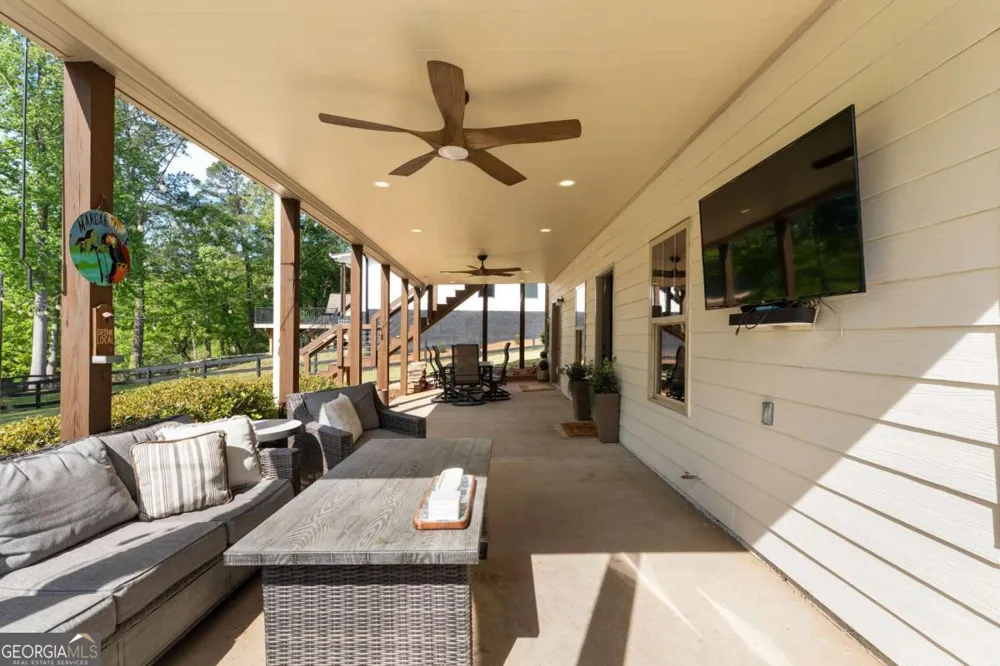 25 Linda RD SW Euharlee, GA 30120