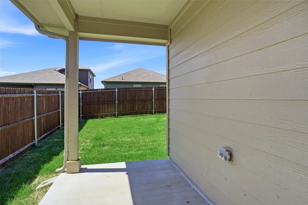 162 Greengate Drive Boyd, TX 76023