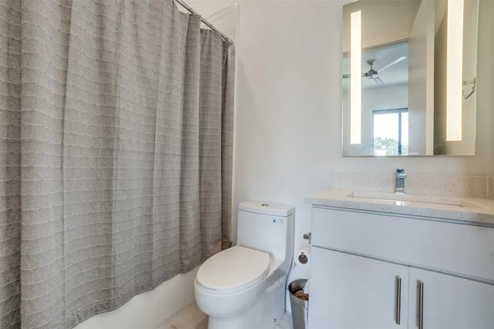 1944 Dowgate Court Dallas, TX 75204