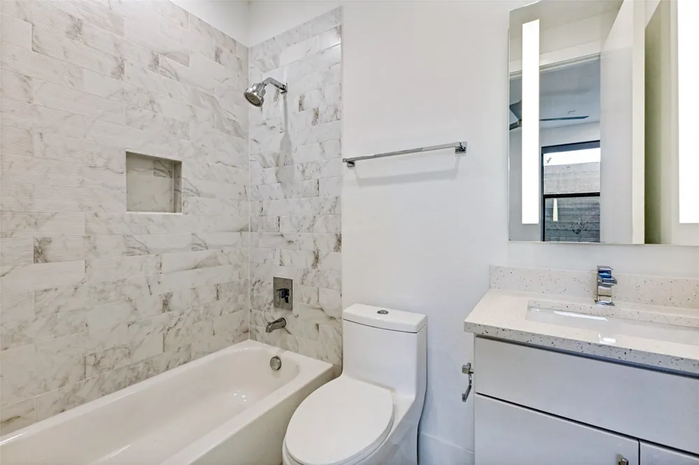 1944 Dowgate Court Dallas, TX 75204