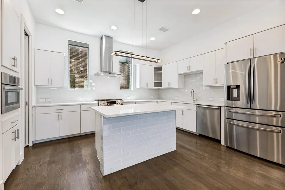 1944 Dowgate Court Dallas, TX 75204