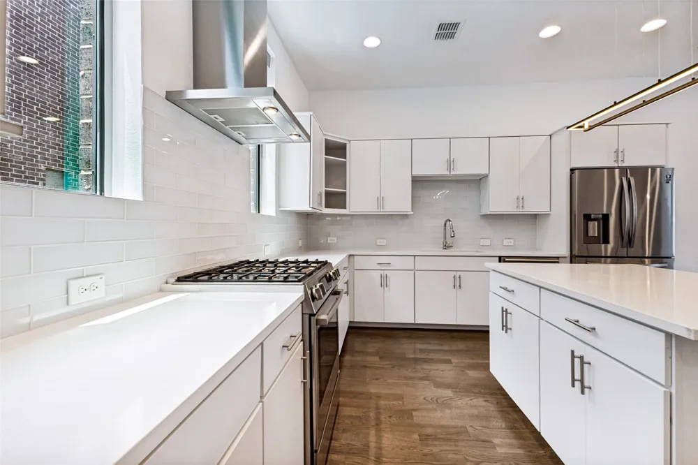 1944 Dowgate Court Dallas, TX 75204