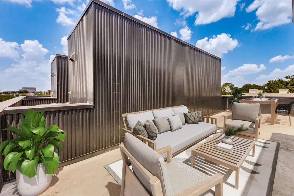 1944 Dowgate Court Dallas, TX 75204