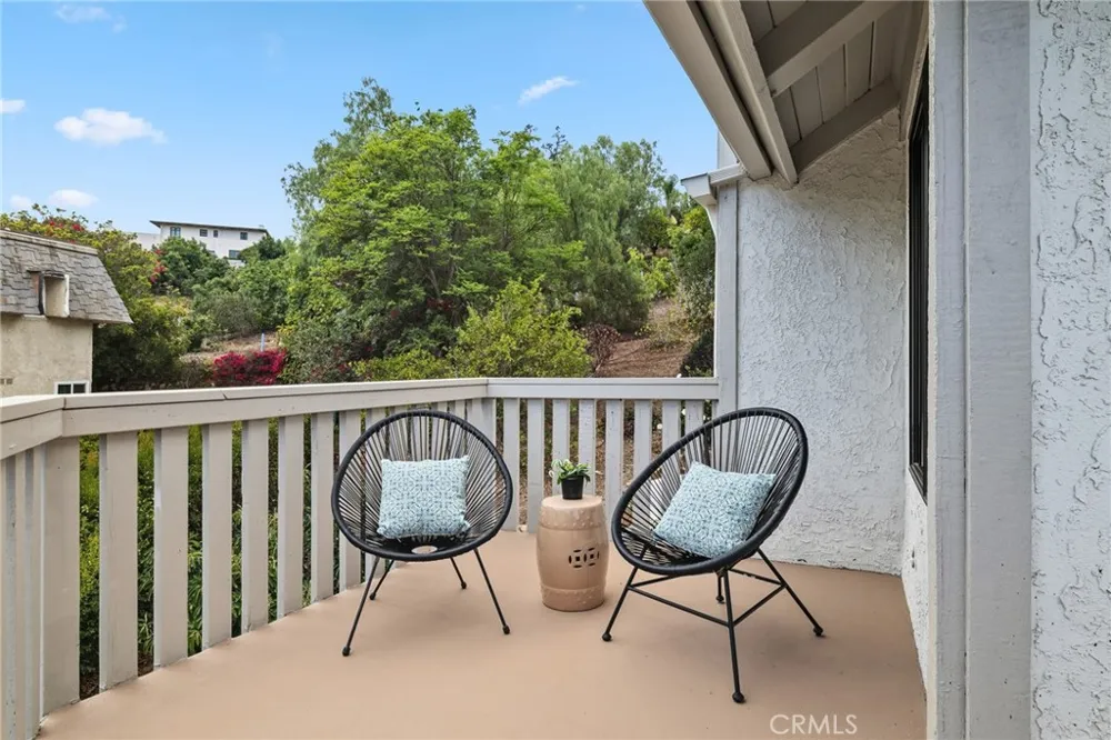 275 Fairview Road Ojai, CA 93023