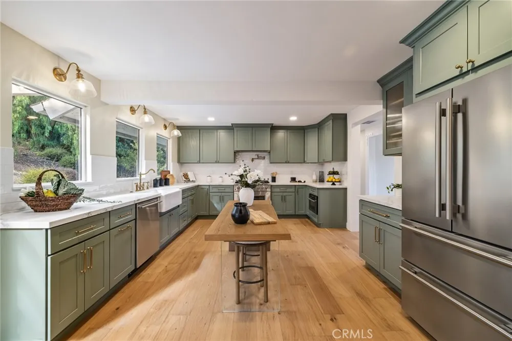 275 Fairview Road Ojai, CA 93023