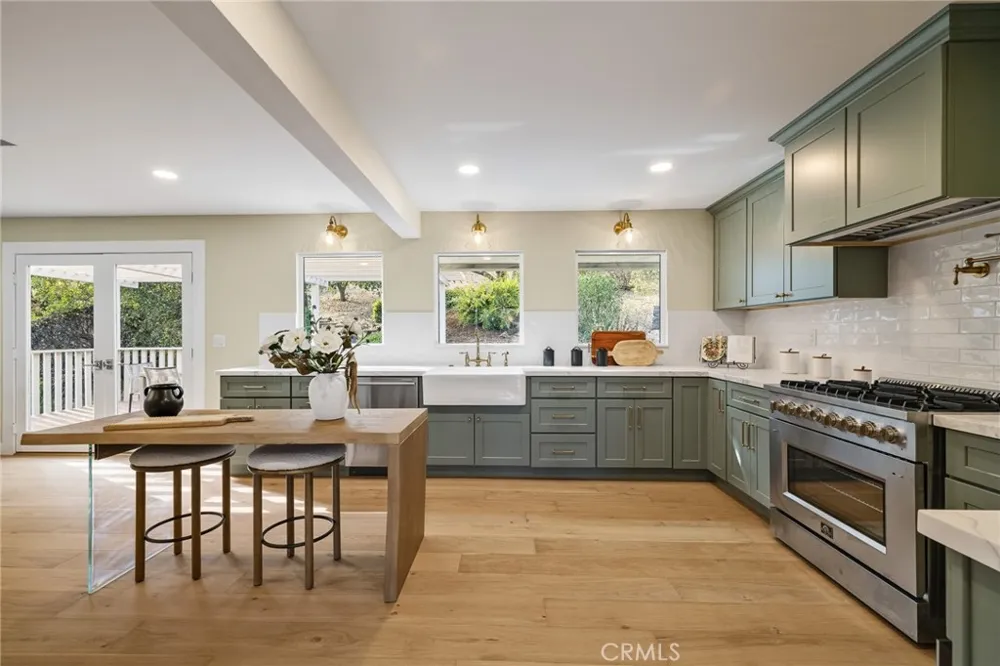 275 Fairview Road Ojai, CA 93023