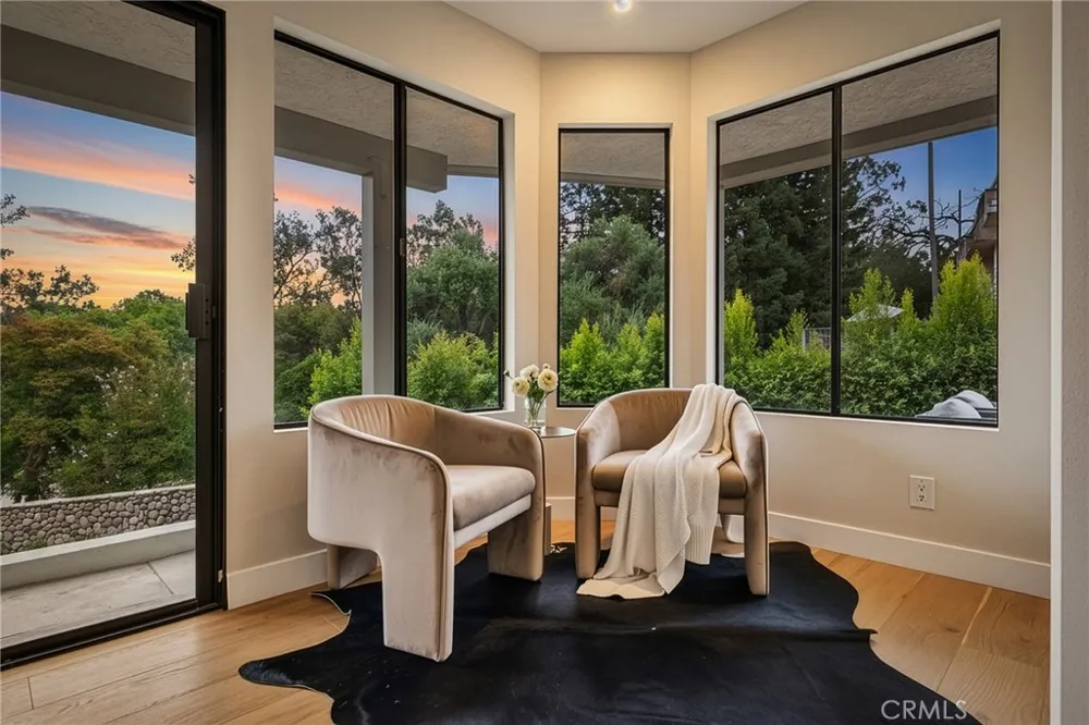 275 Fairview Road Ojai, CA 93023