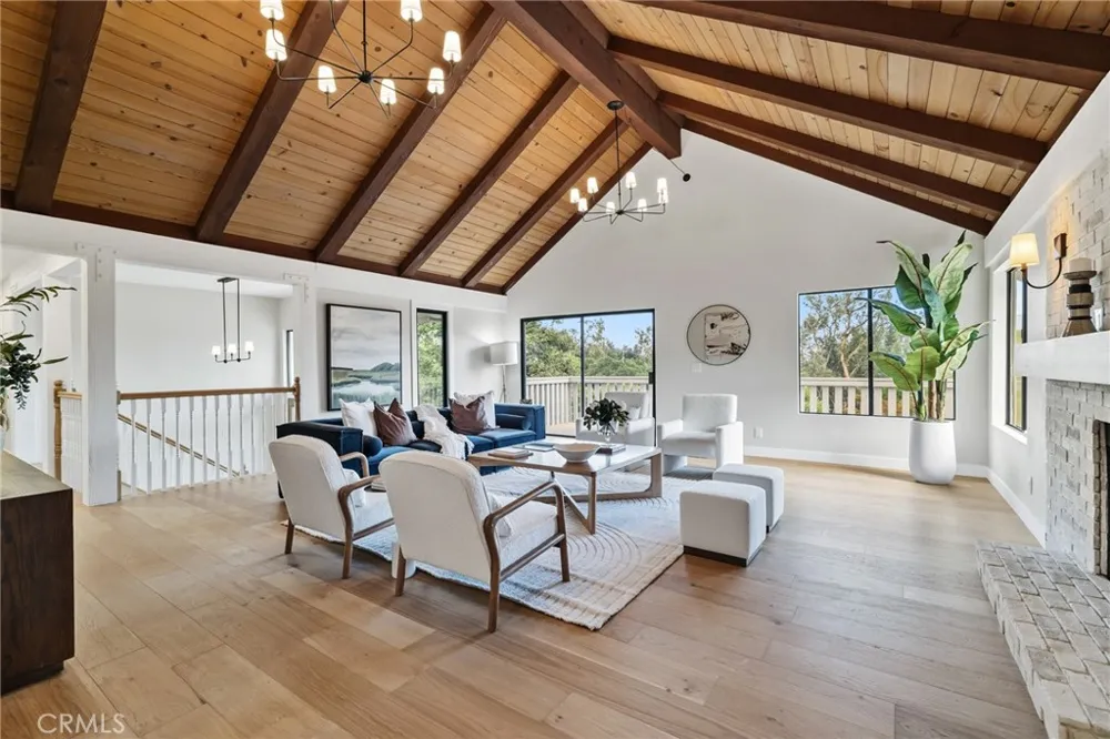 275 Fairview Road Ojai, CA 93023