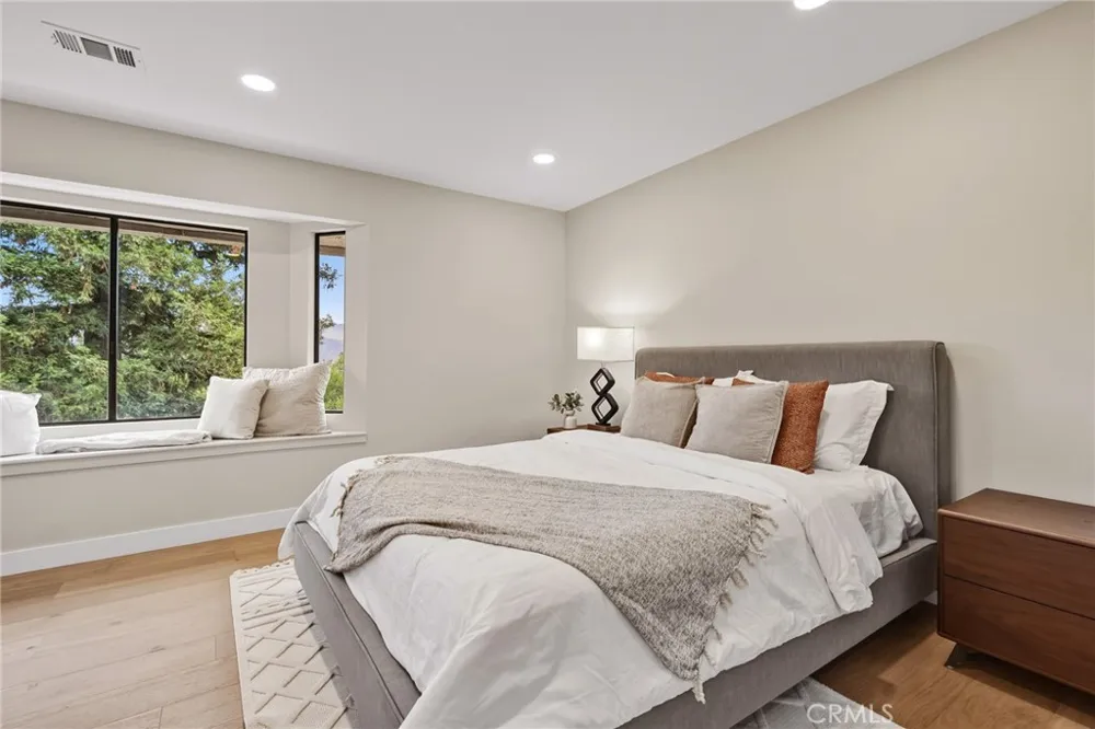 275 Fairview Road Ojai, CA 93023