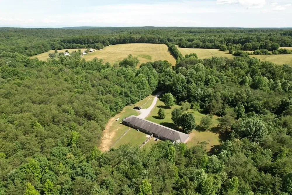 11109 Hendon Road Graysville, TN 37338
