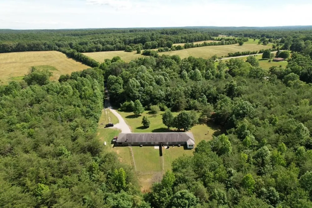 11109 Hendon Road Graysville, TN 37338