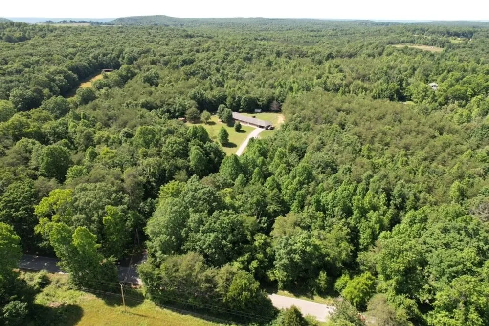 11109 Hendon Road Graysville, TN 37338
