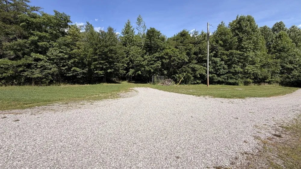 11109 Hendon Road Graysville, TN 37338