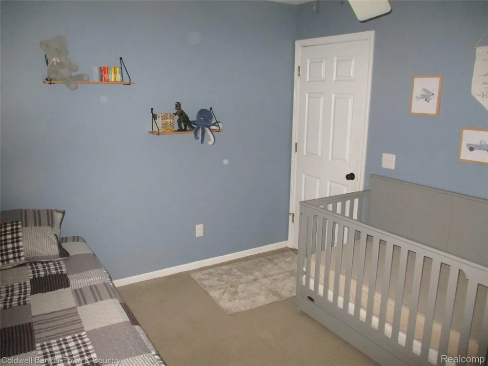 714 Eagle Drive Fenton City, MI 48430