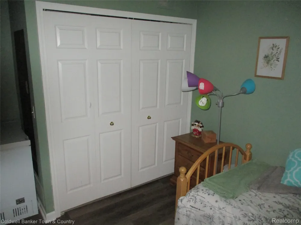 714 Eagle Drive Fenton City, MI 48430