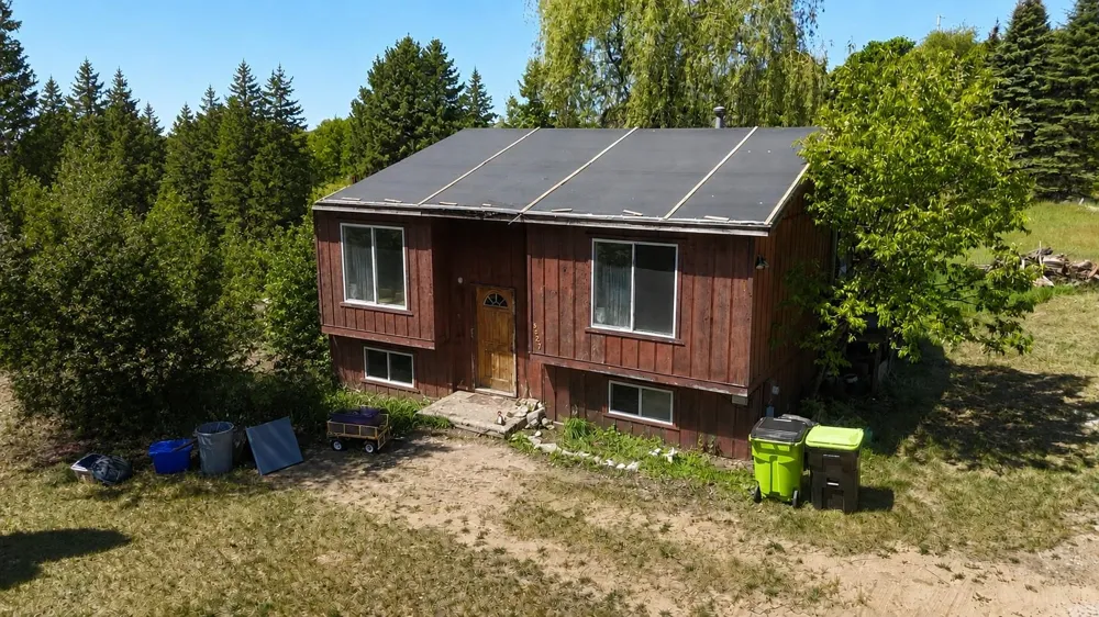5527 Old Maple Trail Blair Township, MI 49637