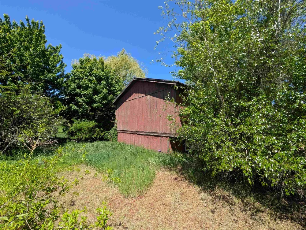 5527 Old Maple Trail Blair Township, MI 49637