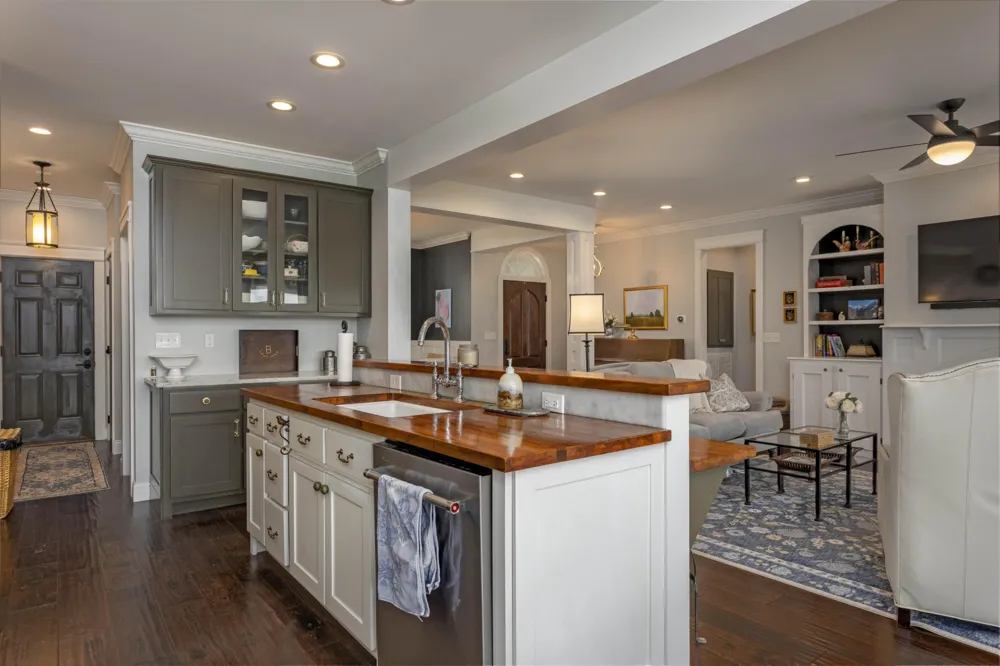 468 Melrose Place Dayton, TN 37321