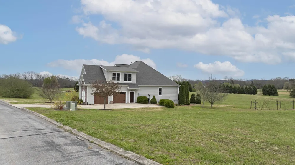 468 Melrose Place Dayton, TN 37321