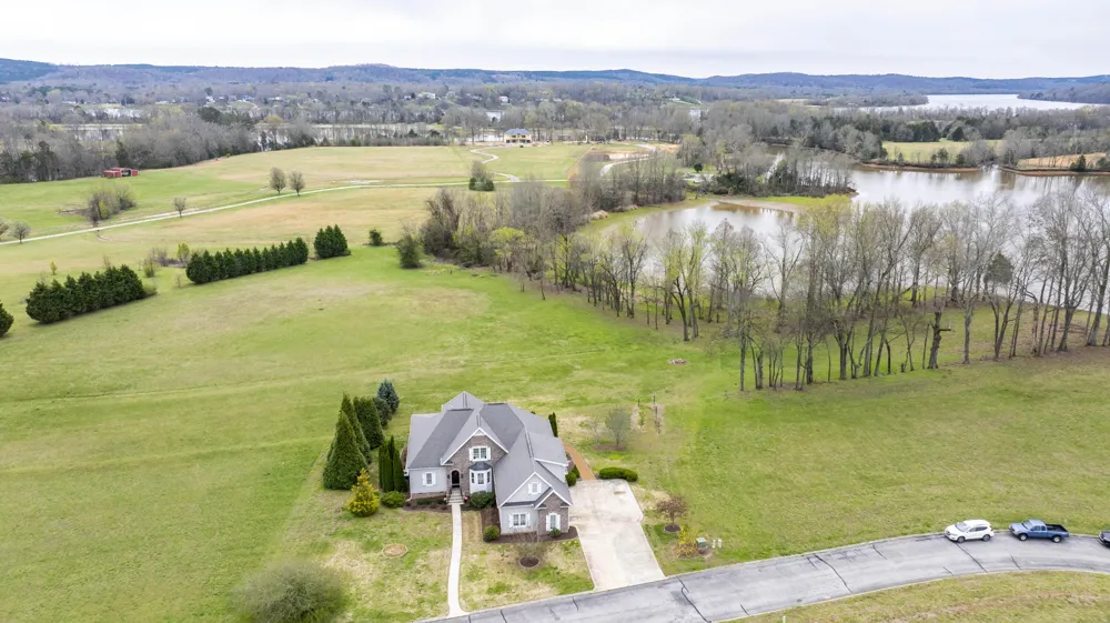 468 Melrose Place Dayton, TN 37321