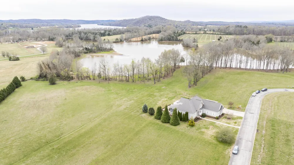 468 Melrose Place Dayton, TN 37321