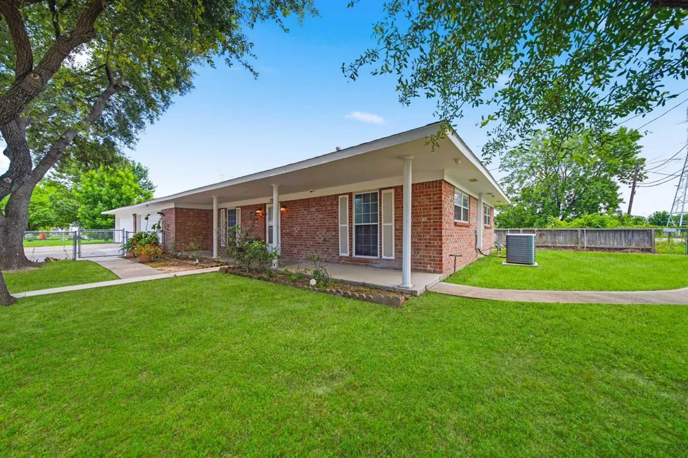 701 Crown Street Galena Park, TX 77547