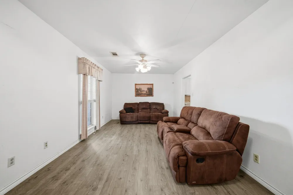 701 Crown Street Galena Park, TX 77547