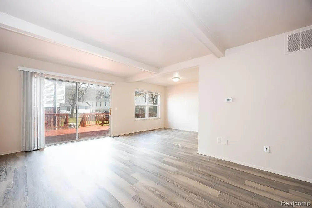 21642 Hidden Rivers Drive Southfield City, MI 48075