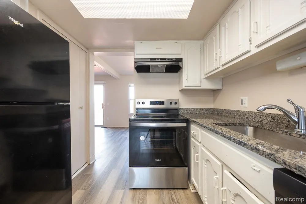 21642 Hidden Rivers Drive Southfield City, MI 48075