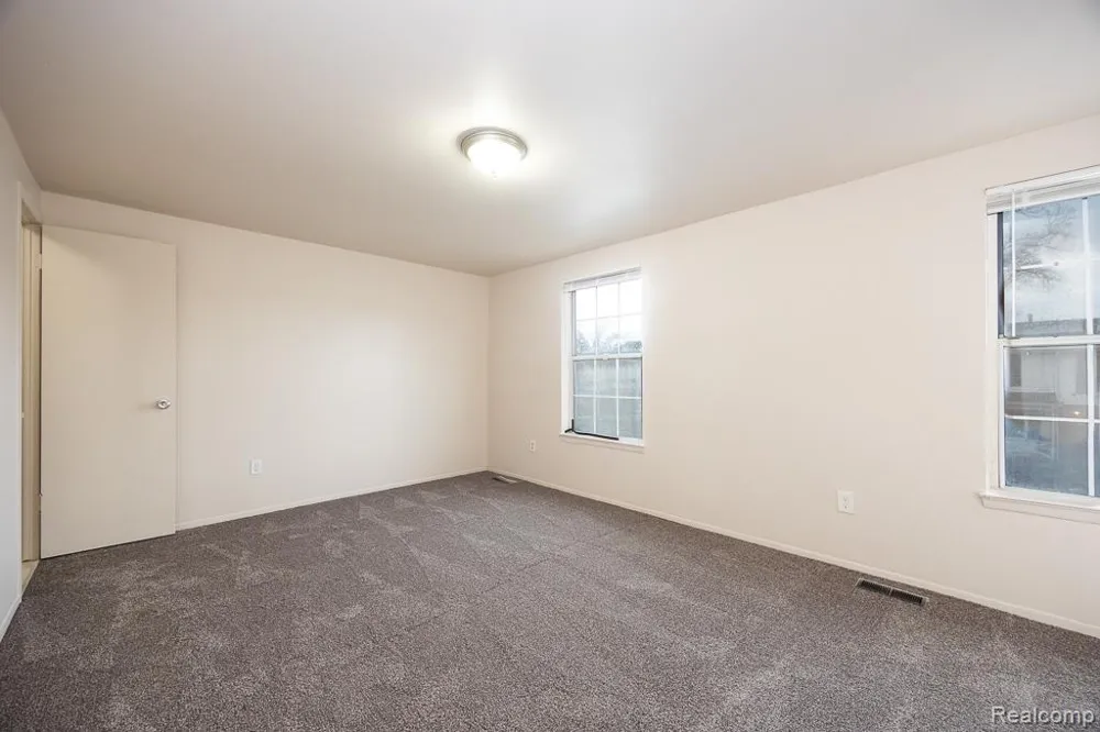 21642 Hidden Rivers Drive Southfield City, MI 48075