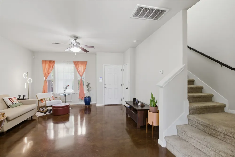 4521 Graceful Lane #469 Austin, TX 78725