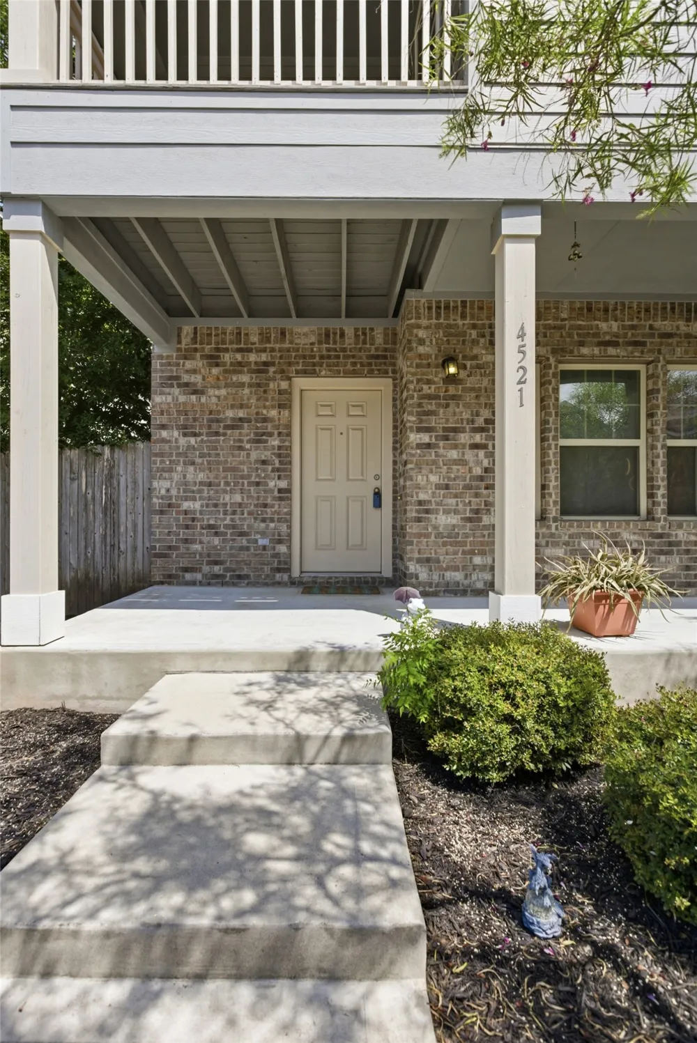 4521 Graceful Lane #469 Austin, TX 78725
