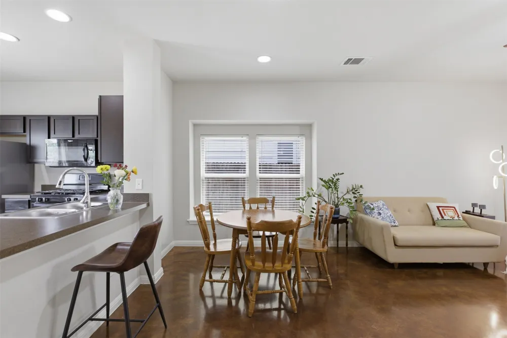 4521 Graceful Lane #469 Austin, TX 78725