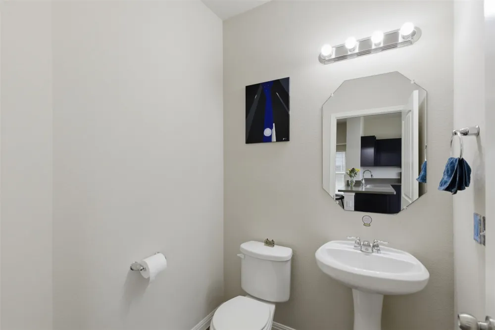 4521 Graceful Lane #469 Austin, TX 78725